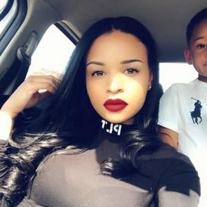 Meet your Posher, Jayde